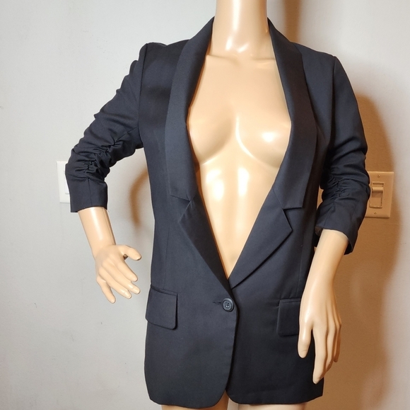 BB Dakota Black ruched 3/4 sleeve blazer. Women's size 2. Pockets - Picture 1 of 16